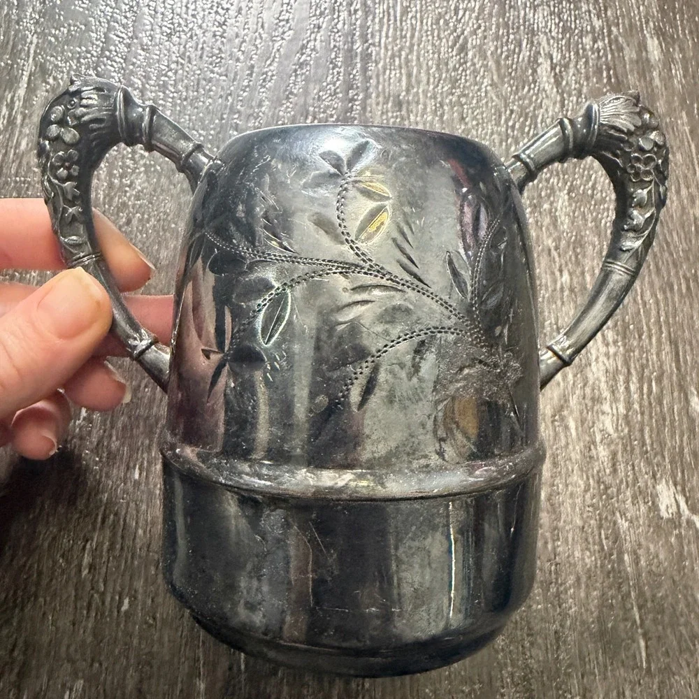 Vintage‎ Silver Plated Creamer and Sugar Bowl Set Ornate Handles Floral Etching